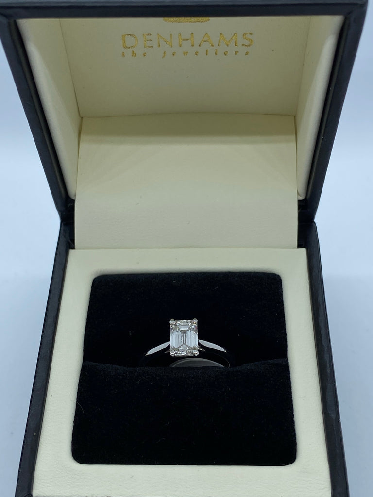 Emerald cut diamond ring 18ct white gold