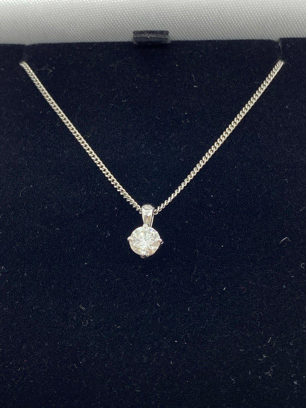 Single stone diamond pendant