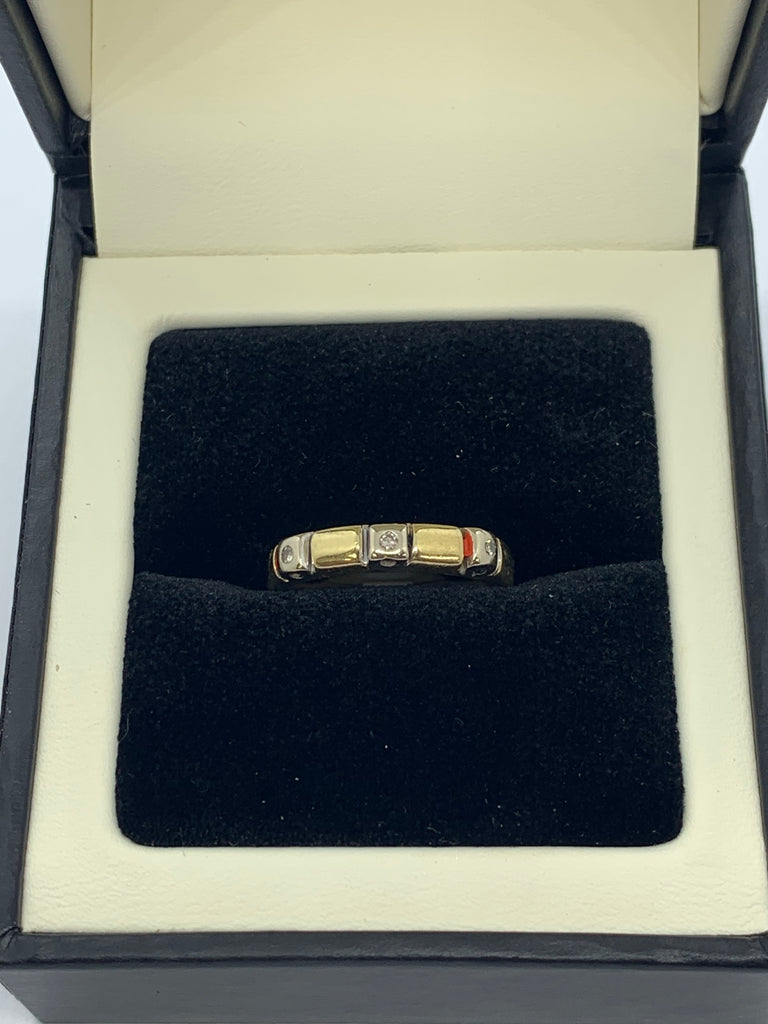 14ct two colour Diamond ring